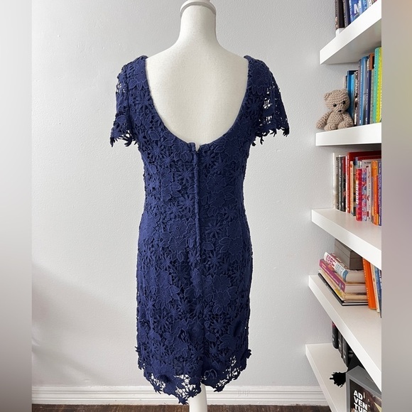 Lilly Pulitzer Marta Dress in True Navy, Truly Floral Lace, Size 10 - Picture 9 of 15
